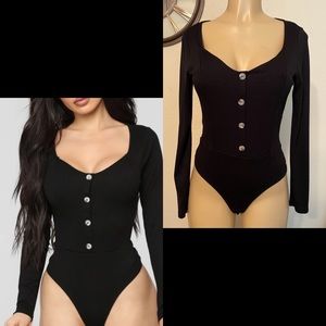 Fashion Nova - Long Sleeve Black Bodysuit - M